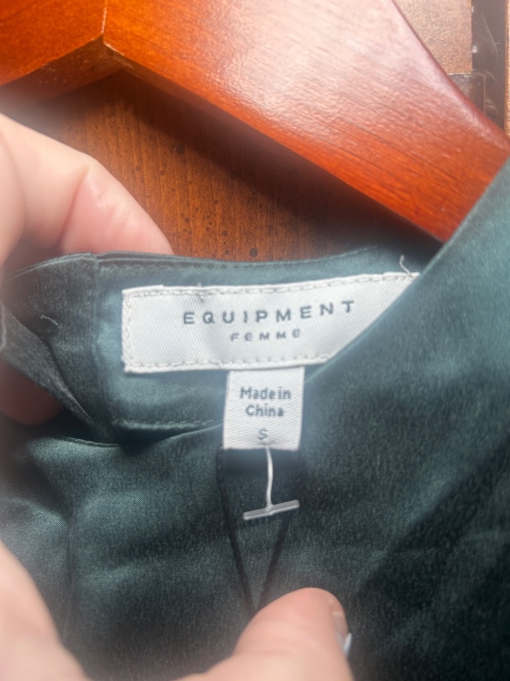 EQUIPMENT
Floral-Print Washed Silk-Satin Top - Picture 5 of 5